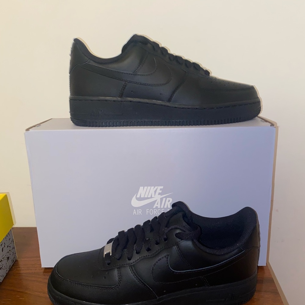 Air Force 1 Black/Black!! Brand New In Box!! Size 6-13!!! 100% authentic!!